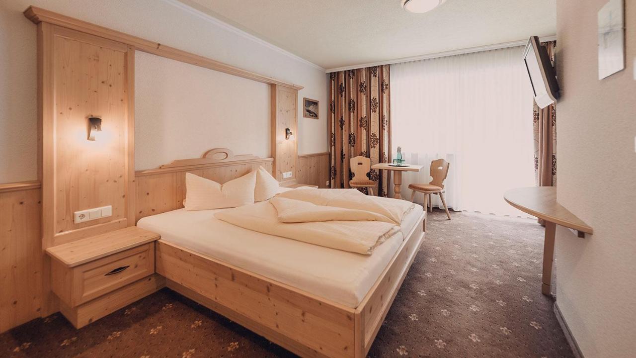 Hotel Foehre Ischgl Buitenkant foto